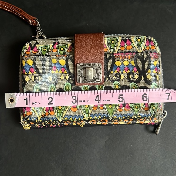 Sakroots Large Smartphone Boho Wristlet - Picture 7 of 8
